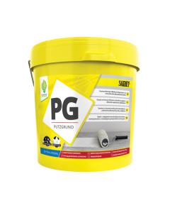 Professional application of SAKRET PG primer on an exterior wall, showing the white-pigmented textured surface that provides a perfect bonding bridge for decorative plaster.